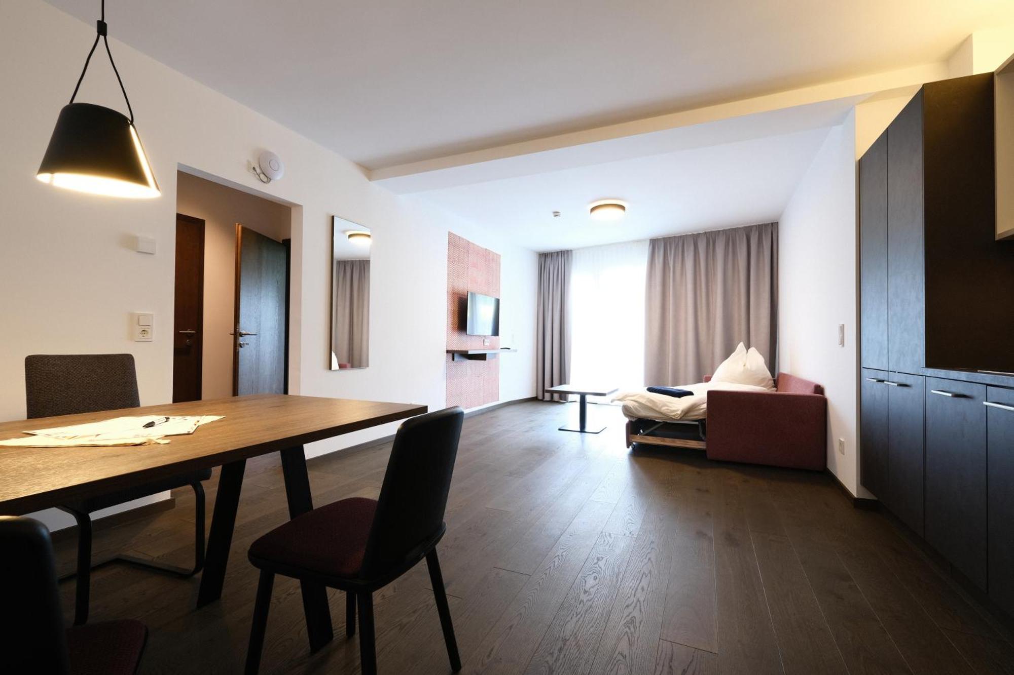 Seehotel & Seeapartments Kaerntnerhof- Direkt Am See! 3* Weissensee
