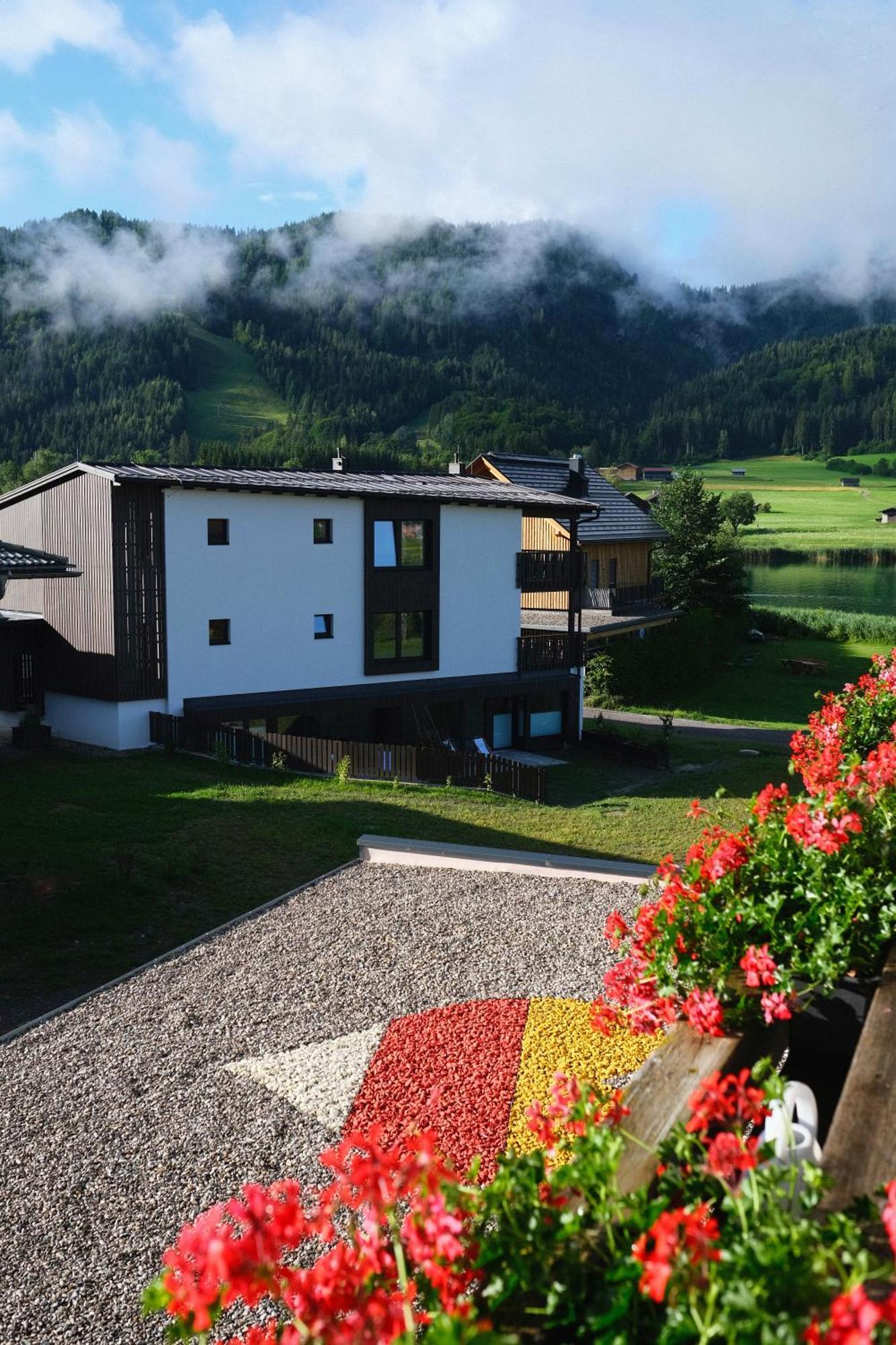 Hotel Kärntnerhof- Seehotel Am Weissensee! Weissensee