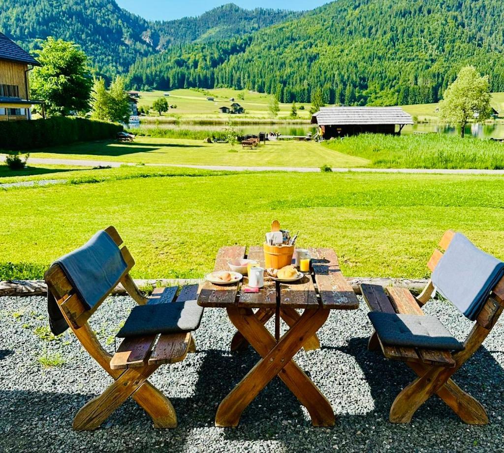 Seehotel & Seeapartments Kaerntnerhof- Direkt Am See! Hotel